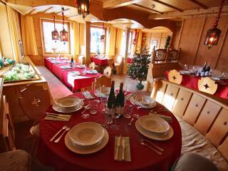 03. Catered chalet Tirolerhof Apart Serfaus Ontbijtzaal