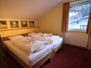 07. Catered chalet Hans Sankt Anton Tweepersoonskamer